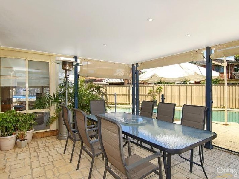 25 Fintry Court, Kellyville NSW 2155