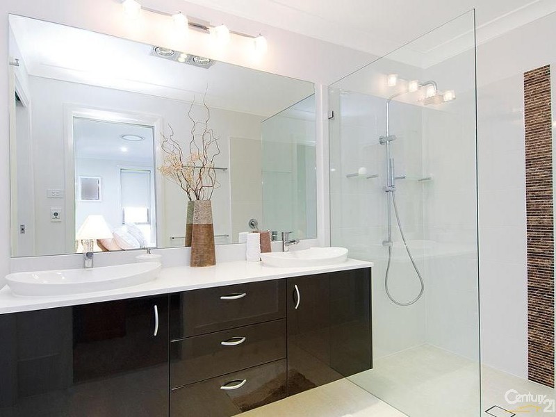 10 Settlers Avenue, Colebee NSW 2761