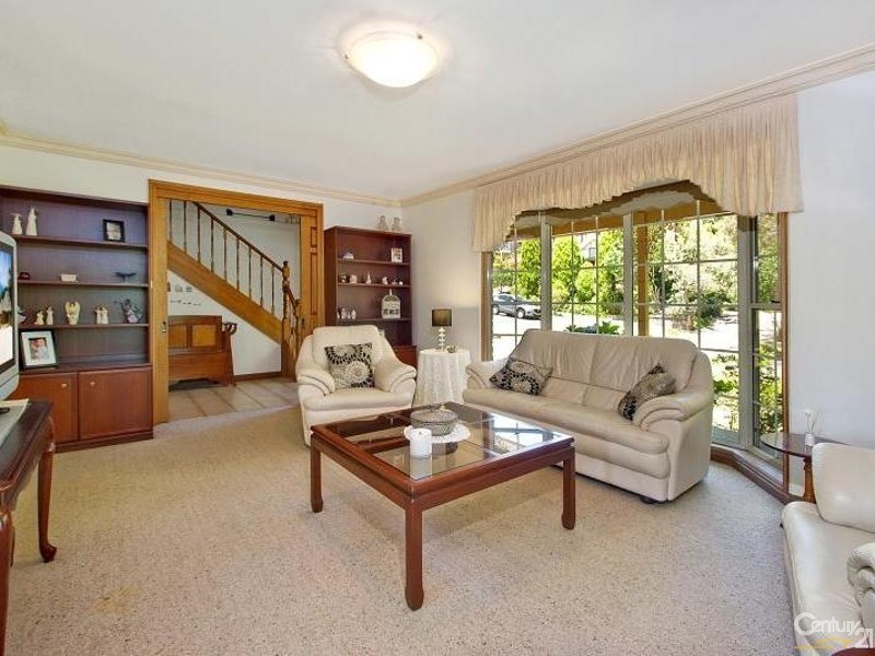 2 Settlers Close, Castle Hill NSW 2154