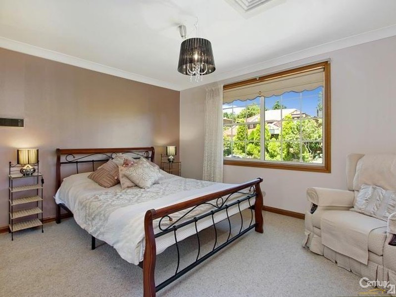 2 Settlers Close, Castle Hill NSW 2154