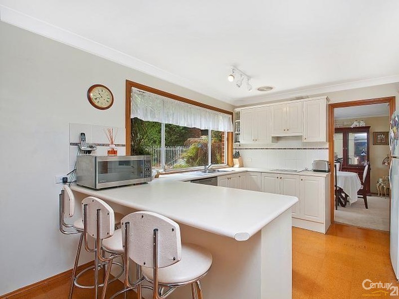 4 Cumberland Ave, Castle Hill NSW 2154