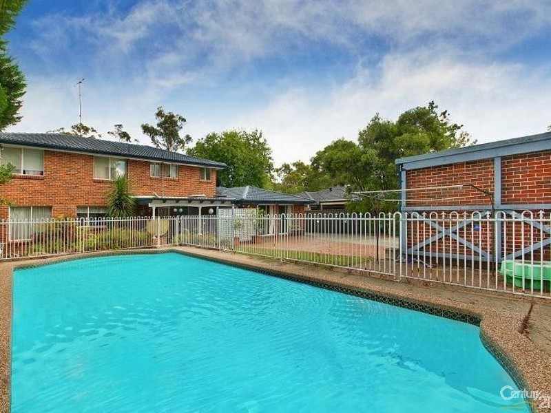 4 Cumberland Ave, Castle Hill NSW 2154