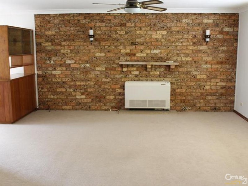 19 Rowland Ave, Northmead NSW 2152