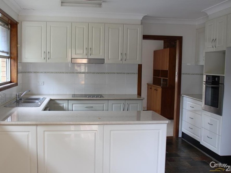 19 Rowland Ave, Northmead NSW 2152