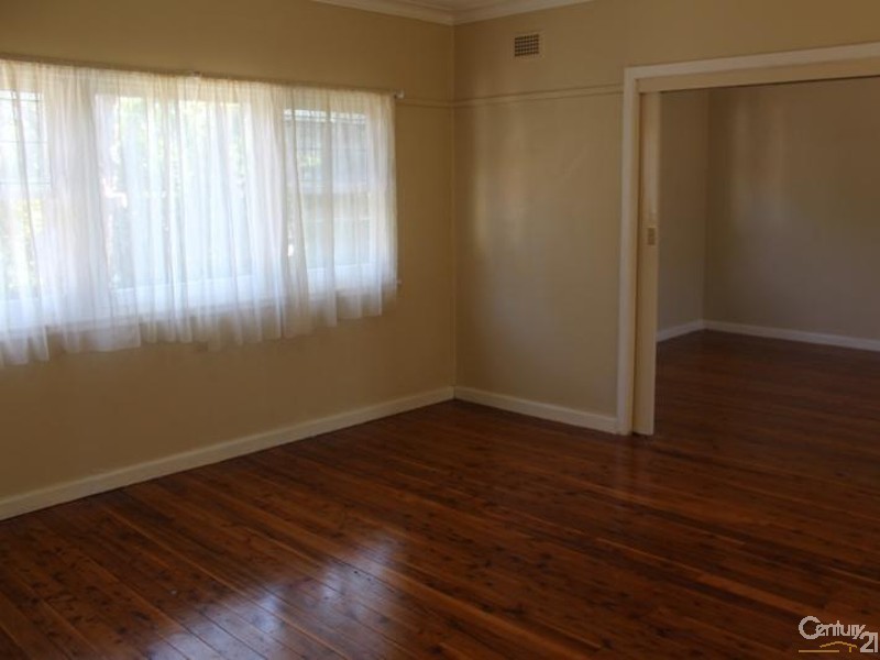 4 Ackling St, Baulkham Hills NSW 2153