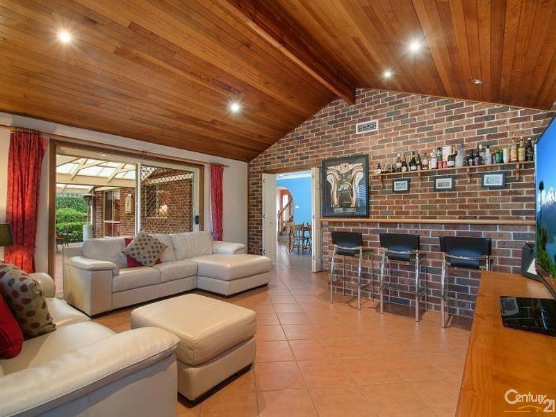 2 Warbroon Court, Bella Vista NSW 2153