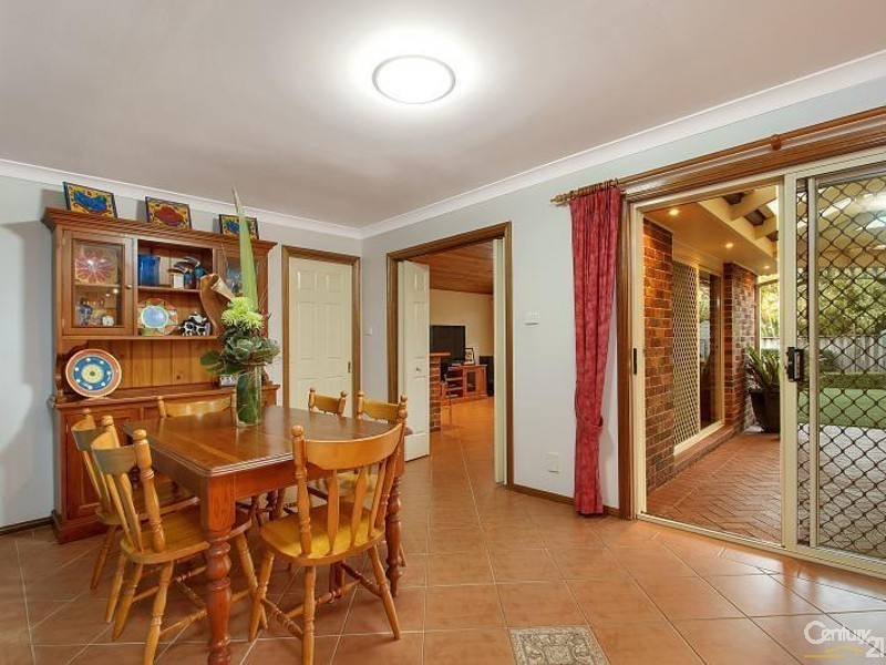 2 Warbroon Court, Bella Vista NSW 2153