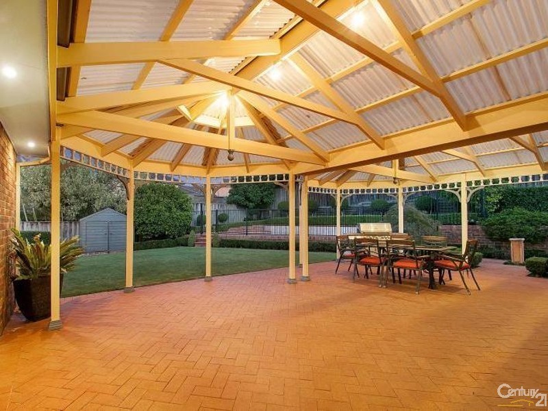 2 Warbroon Court, Bella Vista NSW 2153