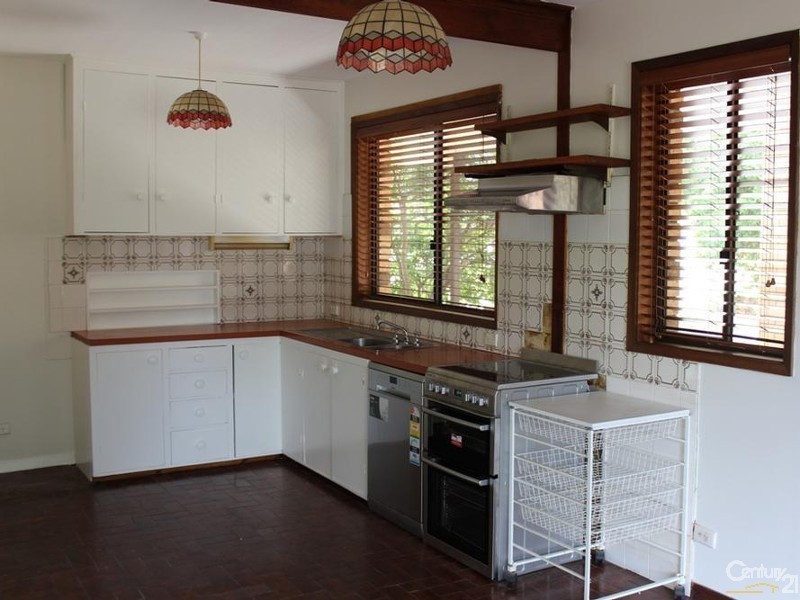 18 Purser Ave, Castle Hill NSW 2154