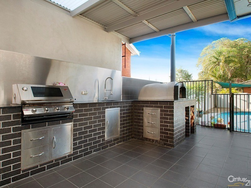 22 Nottingham St, Northmead NSW 2152