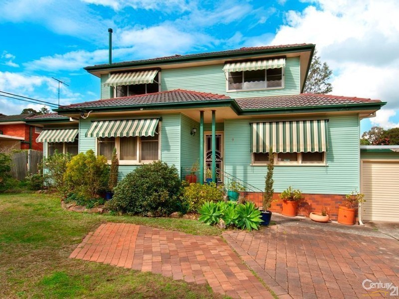 9 Whitling Ave, Castle Hill NSW 2154
