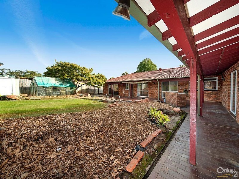 16 Lockhart Ave, Castle Hill NSW 2154