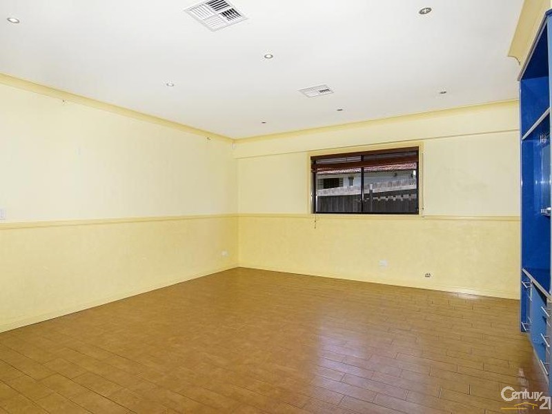 121A Darcey Rd, Wentworthville NSW 2145