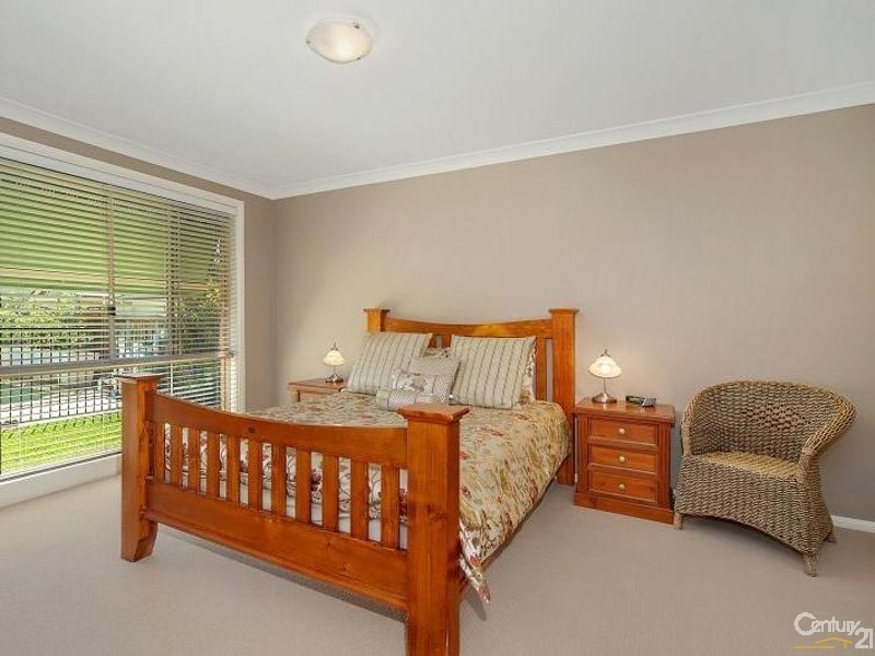 22 Kirkcaldy Cct, Kellyville NSW 2155