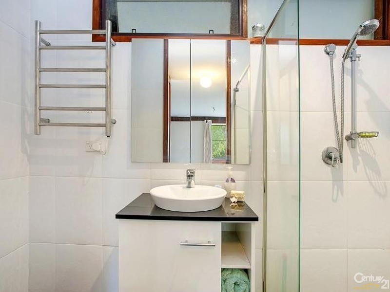 17-19 Glenhaven Road (Cnr Gilmour Close), Glenhaven NSW 2156