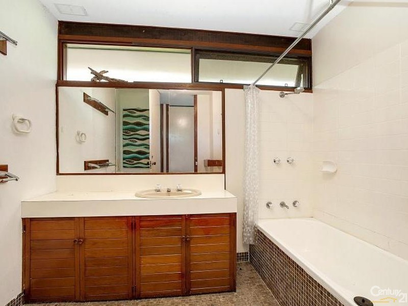 17-19 Glenhaven Road (Cnr Gilmour Close), Glenhaven NSW 2156