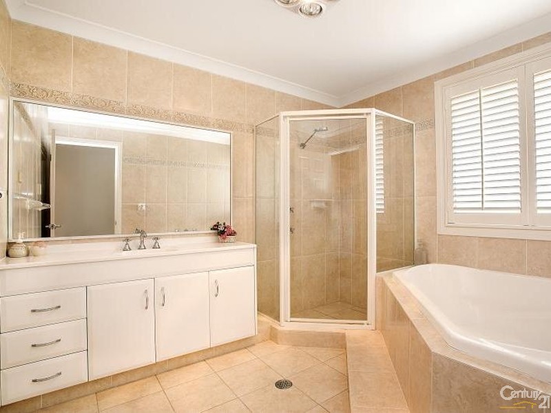 45 St Pauls Avenue, Castle Hill NSW 2154