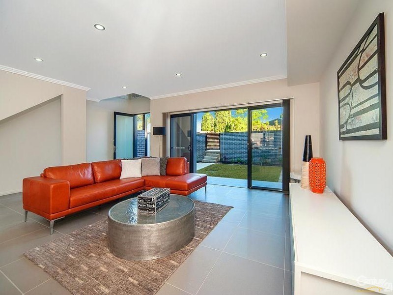 9-17 Windermere Ave, Northmead NSW 2152