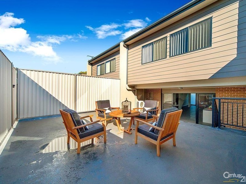 9-17 Windermere Ave, Northmead NSW 2152