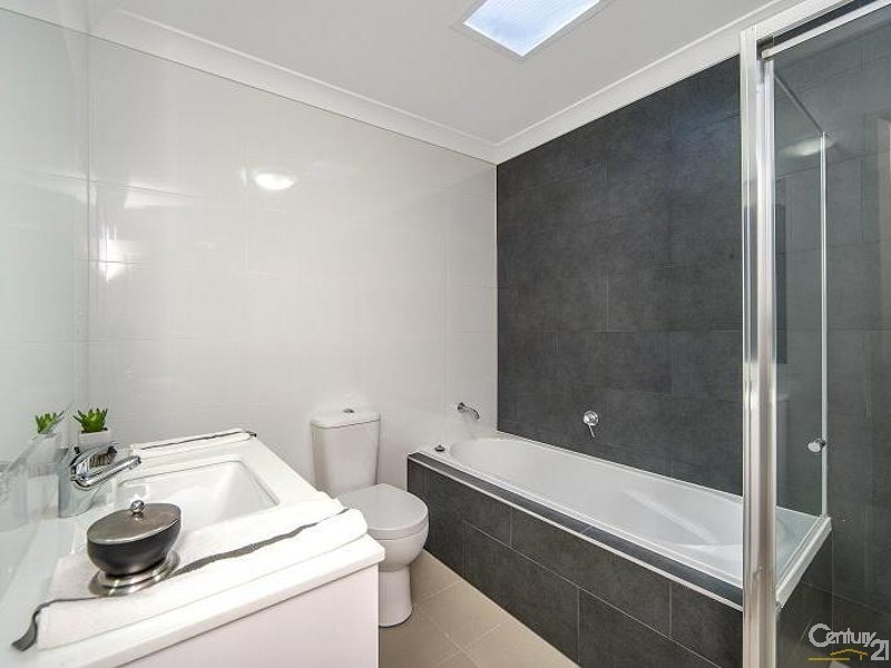 Unit 7 9-17 Windermere Avenue, Northmead NSW 2152