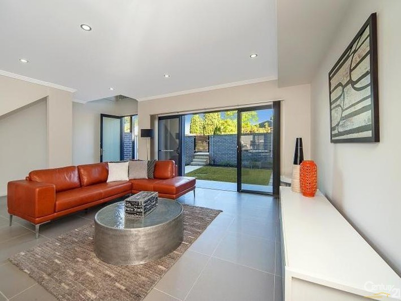 Unit 9 9-17 Windermere Avenue, Northmead NSW 2152