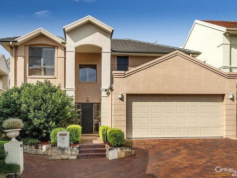 13 Government Farm Cres, Castle Hill NSW 2154