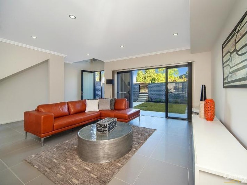 17/9-17 Windermere Ave, Northmead NSW 2152