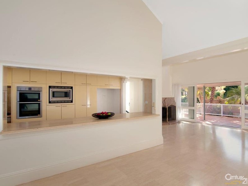 16 Castlewood Drive, Castle Hill NSW 2154