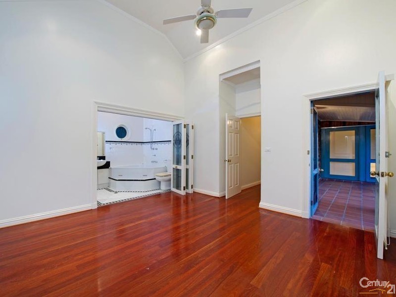 16 Castlewood Drive, Castle Hill NSW 2154