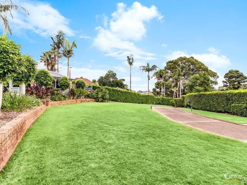 16 Castlewood Drive, Castle Hill NSW 2154