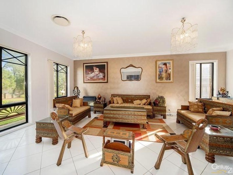 136 Cattai Creek Dr, Kellyville NSW 2155