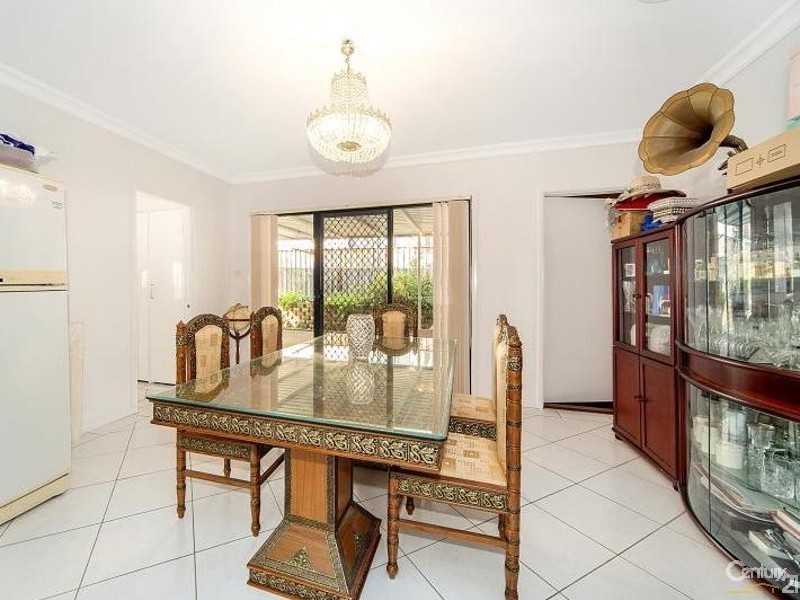 136 Cattai Creek Dr, Kellyville NSW 2155