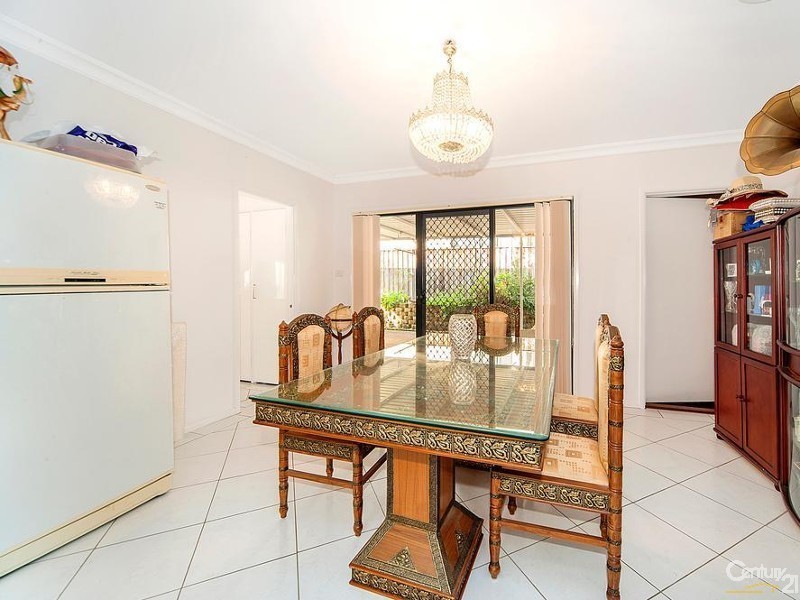 136 Cattai Creek Dr, Kellyville NSW 2155