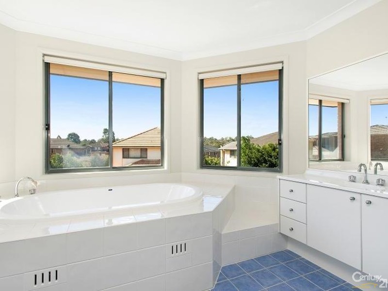 34 Brampton Drive, Beaumont Hills NSW 2155