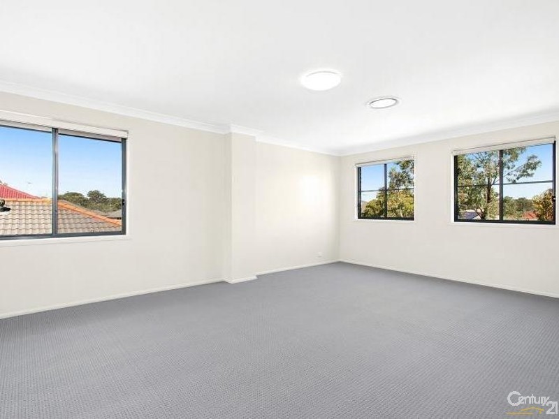 34 Brampton Drive, Beaumont Hills NSW 2155