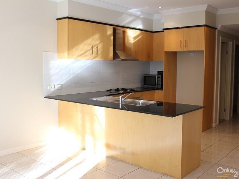 25 JACQUI CIRC, Bella Vista NSW 2153