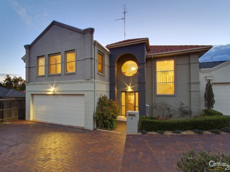 8 Government Farm Cres, Castle Hill NSW 2154