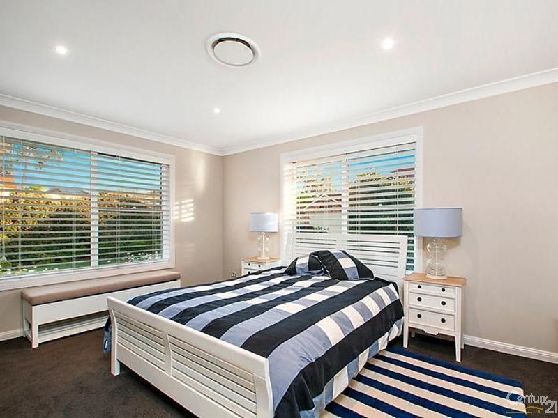 27 Sylvan Grove, Glenhaven NSW 2156