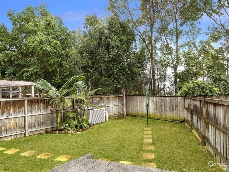 25 Jacqui Circ, Bella Vista NSW 2153