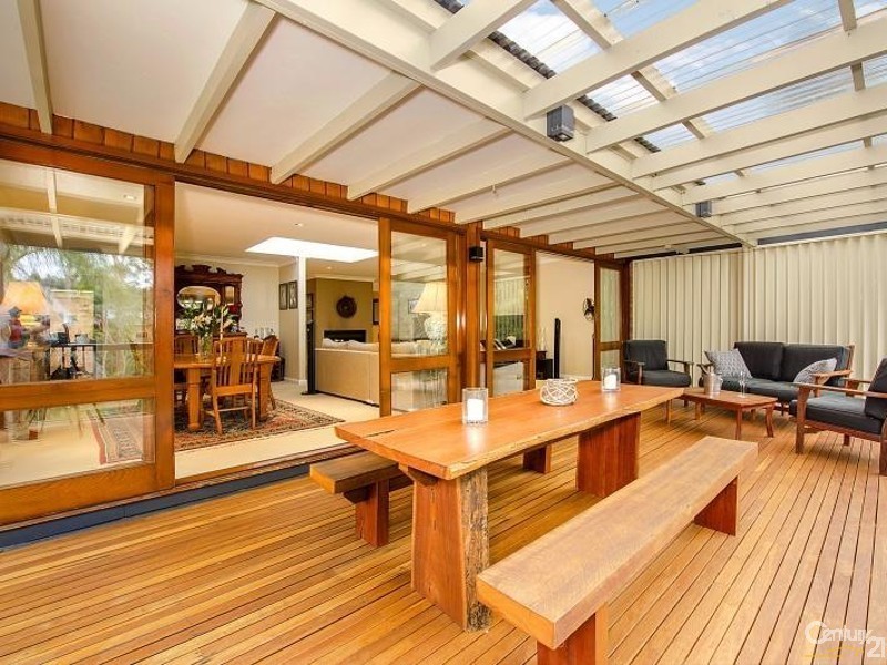 44 Ulundri Drive, Castle Hill NSW 2154