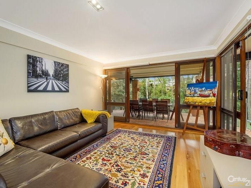 44 Ulundri Drive, Castle Hill NSW 2154