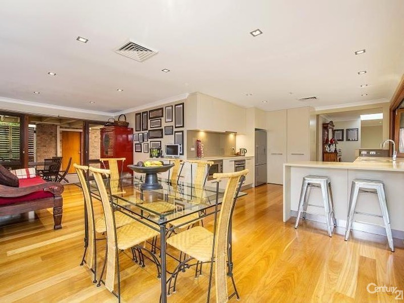 44 Ulundri Drive, Castle Hill NSW 2154