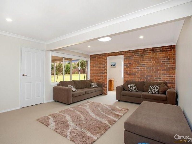 26 Dawes Ave, Castle Hill NSW 2154