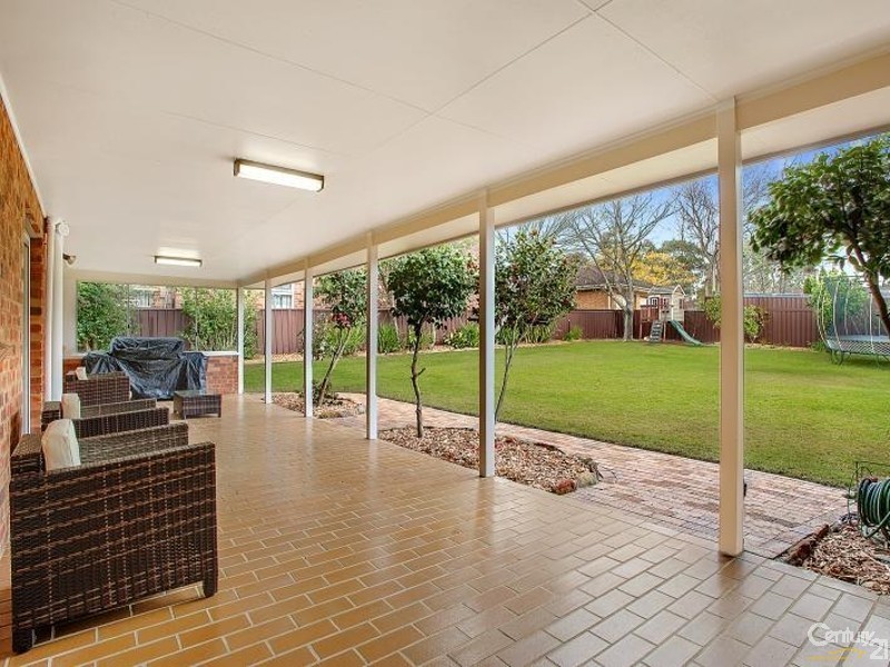 26 Dawes Ave, Castle Hill NSW 2154