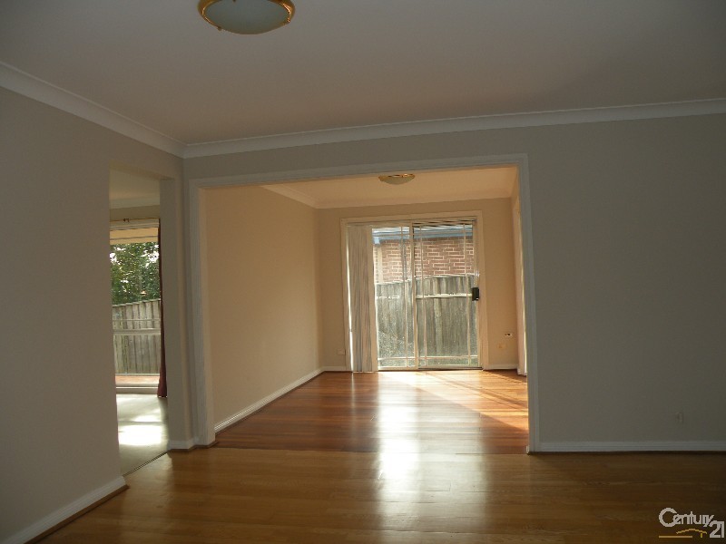 32 Neale Ave, Cherrybrook NSW 2126