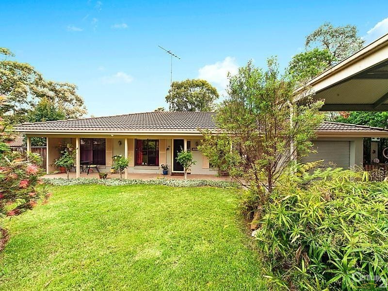 33 Dawes Avenue, Castle Hill NSW 2154