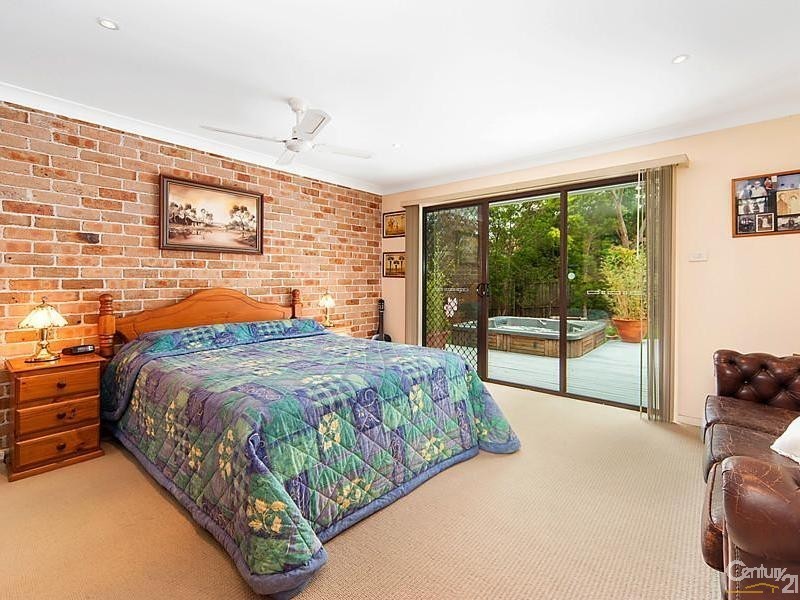 33 Dawes Avenue, Castle Hill NSW 2154