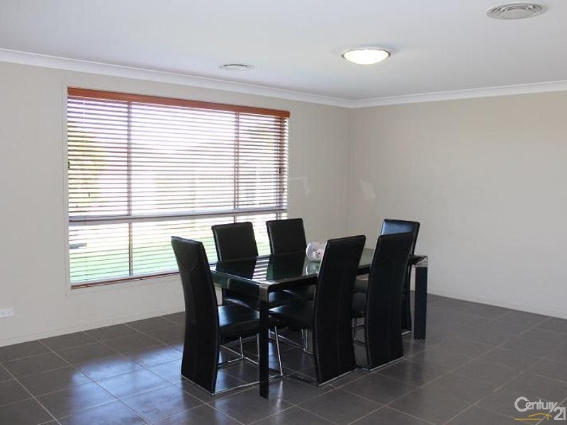 11 Adelong Parade, The Ponds NSW 2769