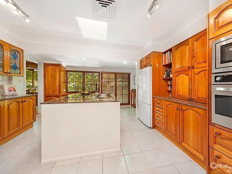 10 Greenvale Place, Castle Hill NSW 2154