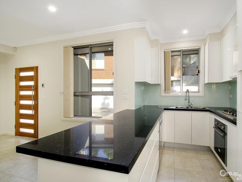 7A Garthowen Cres, Castle Hill NSW 2154